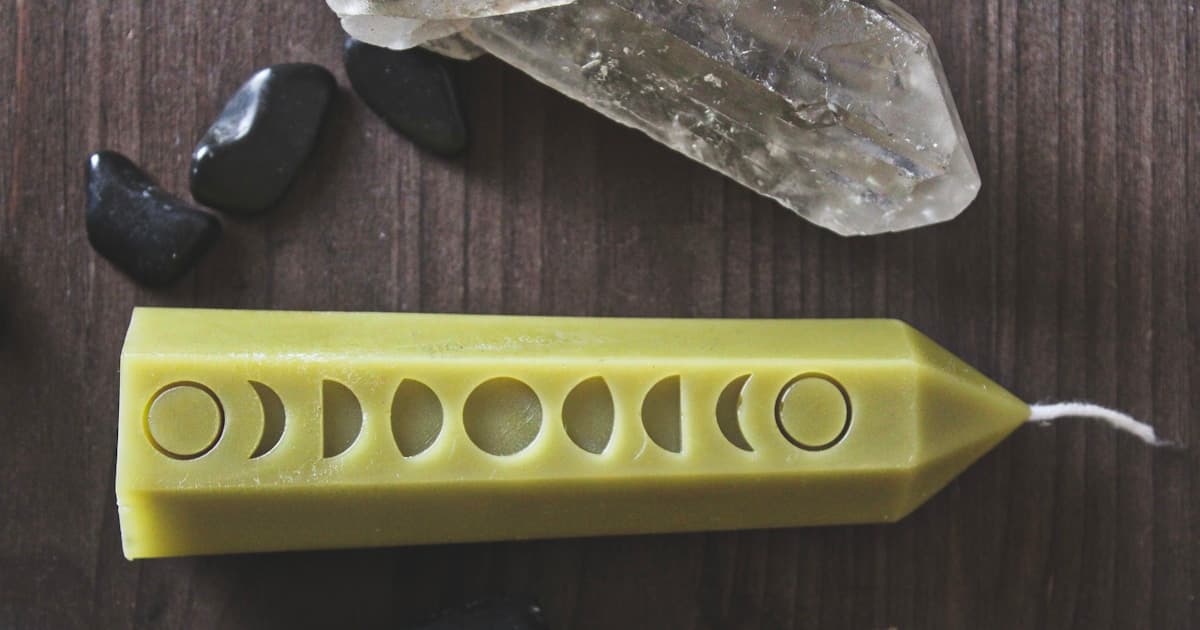 What Is a Full Moon Ritual and How Do You Perform One?